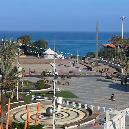 Appartamento חוויה בכיכר Netanya Esterno foto
