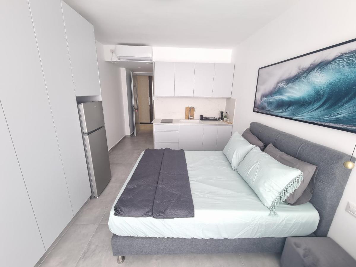 Appartamento חוויה בכיכר Netanya Esterno foto