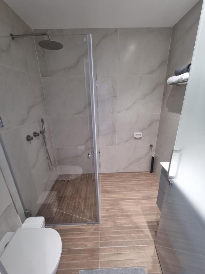 Appartamento חוויה בכיכר Netanya Esterno foto